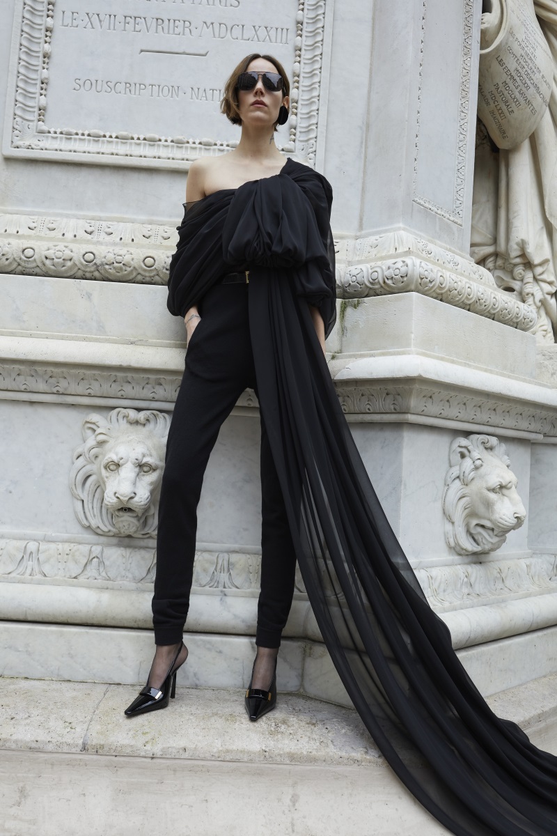 Saint Laurent model in black pantsuit