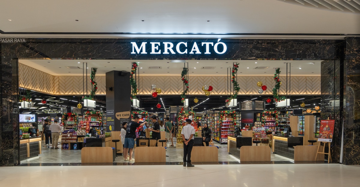 mercato-storefront.jpg