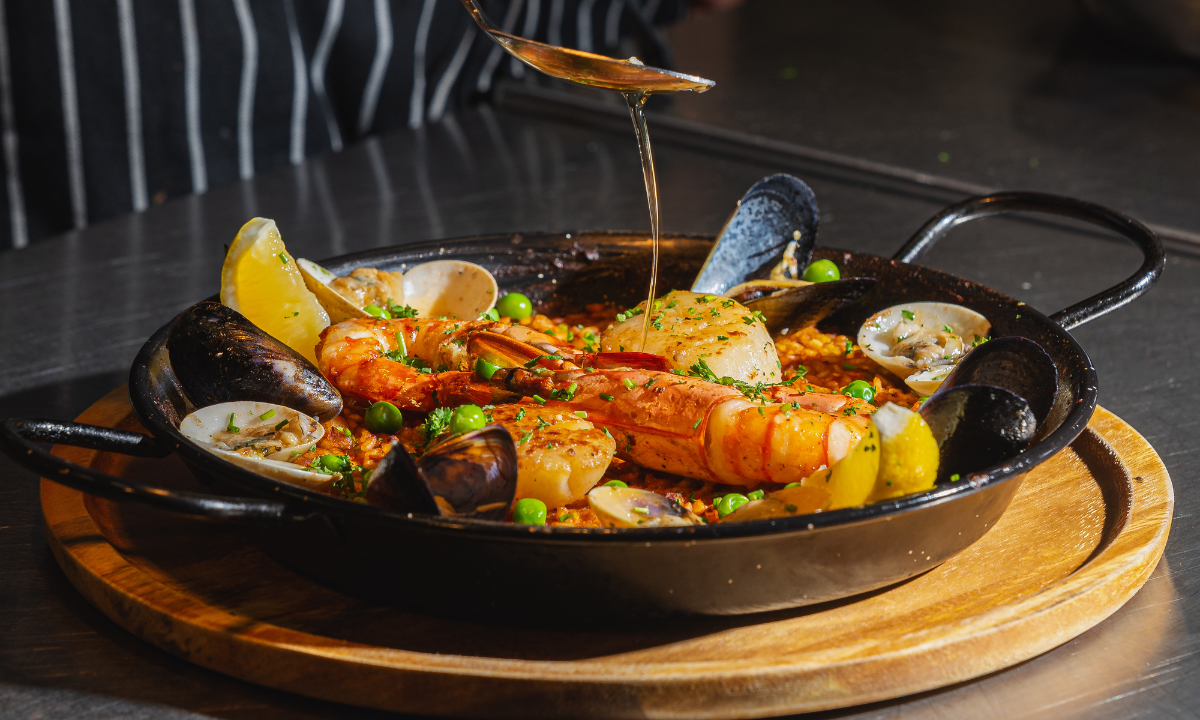 las meninas paella.png