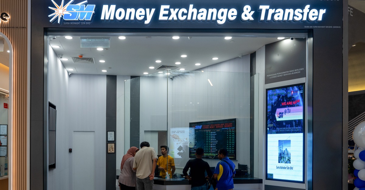SM-money-transfer-storefront.jpg