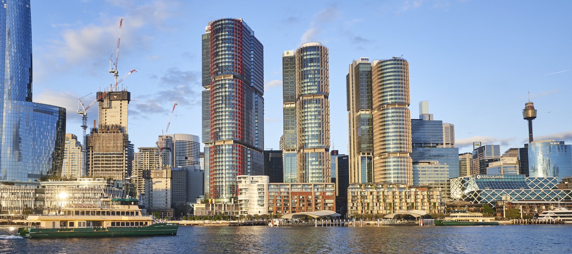 Barangaroo_Exterior_002782 cropped.jpg