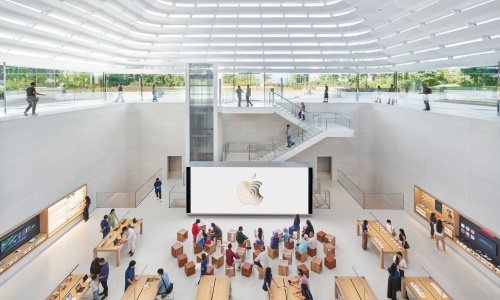 Apple-The-Exchange-TRX-Malaysia-media-preview-Today-at-Apple-session-02 website.jpg