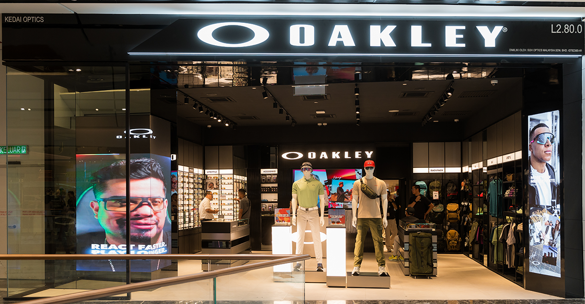 Oakley2.png